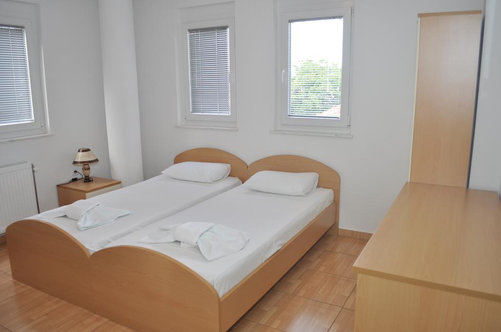 Guest House Miranda Ohrid Esterno foto